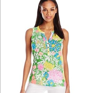 Lilly Pulitzer Essie Top Hibiscus Stroll